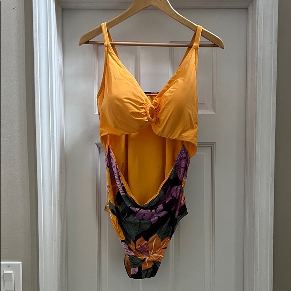 Lands' End Yellow and Purple Floral One Piece Swimsuit - Picture 1 of 1